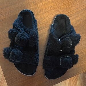 Birkenstock Black shearling Arizona Sandals